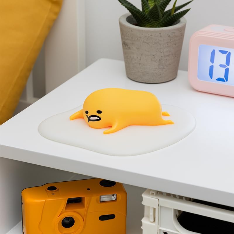 Paladone - Gudetama - Lampada 3d A Forma Di Uovo Di Gomma Flessibile