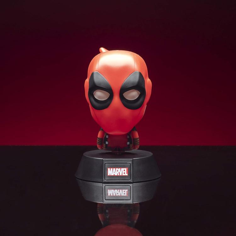 Paladone Icons Lampada Da Tavolo 3D Marvel 007 Deadpool Light Luce Notturna 11Cm