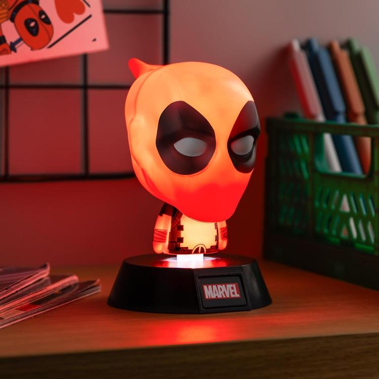 Paladone Icons Lampada Da Tavolo 3D Marvel 007 Deadpool Light Luce Notturna 11Cm