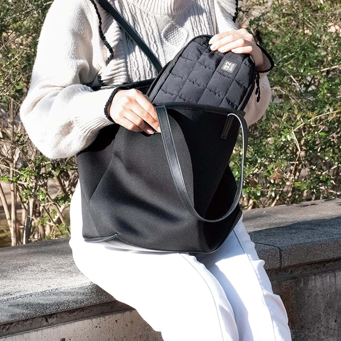 Hori Switch 2 / Switch Borsa Imbottita Puff Pouch Nera