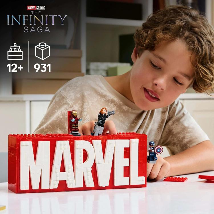 Lego - Marvel Logo 76313 Set (Sigla Marvel) Costruzioni 5 Mini Figure 931Pz 12+
