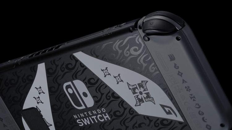 Nintendo Switch Console Portatile 1.1 + Monster Hunter Rise (Special Edition)