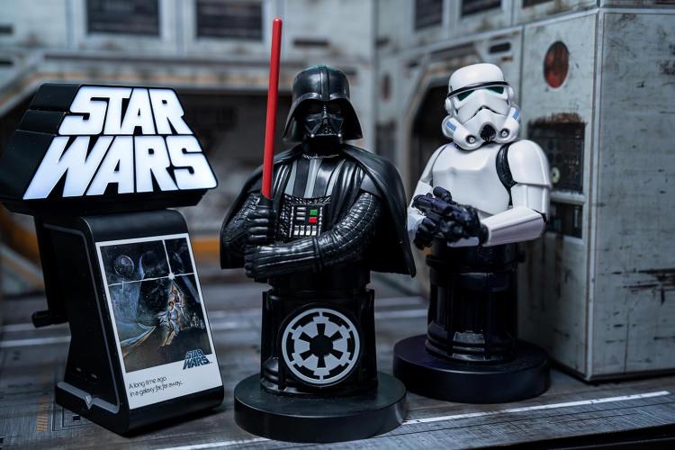 Cable Guys Star Wars Logo Lampada Statuetta Base Ricarica Smartphone Controller