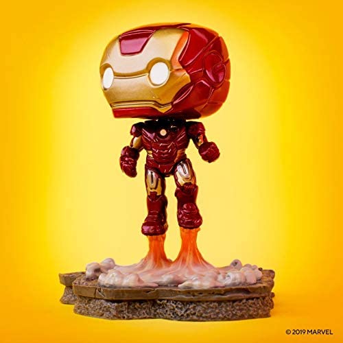 Funko Pop ! Marvel Avengers Deluxe Iron Man (584) Special Edition Bobble-Head