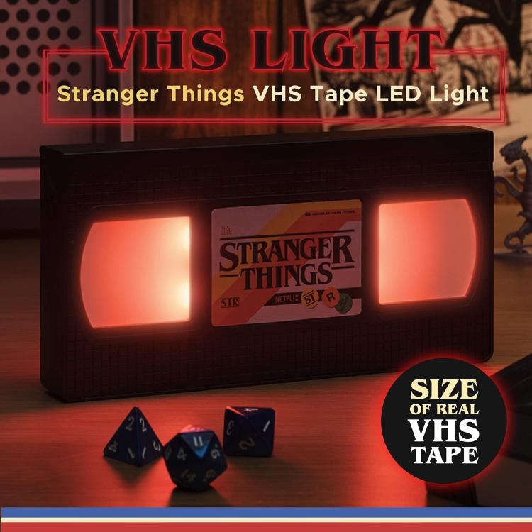 Paladone Stranger Things Vhs Logo Light Lampada Da Tavolo Merchandise Ufficiale
