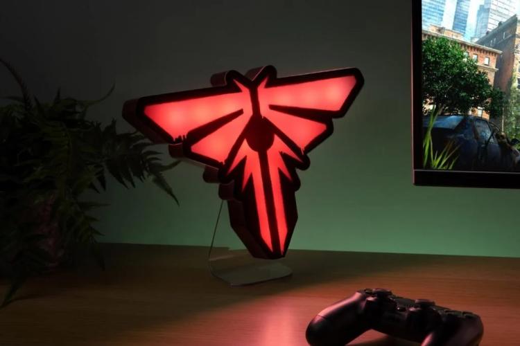 Paladone The Last Of Us Fireflies Logo Light Lampada Playstation Ps5 Da Tavolo