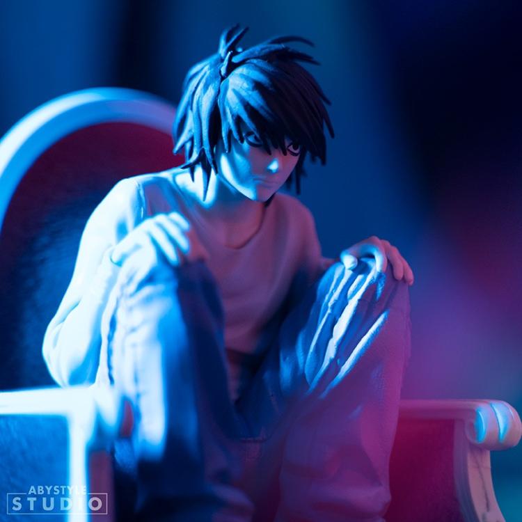 ABYSTYLE - SFC: DEATH NOTE 06 "L" SUPER FIGURE 30cm STATUETTA ANIME COLLEZIONE