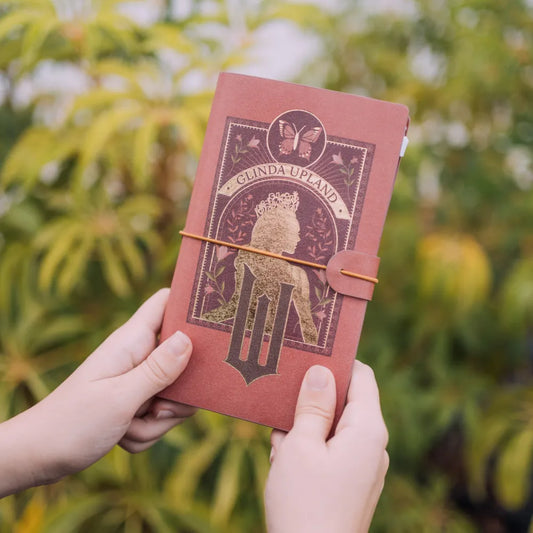 Taccuino Wicked "Glinda" Diario Personale da Viaggio 2 Quaderni Sostituibili: Bullet Journal Puntinato e a Righe 160 pag