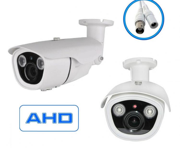 Telecamera Ahd 3 Mpx Videosorveglianza Led Ir Array Varifocale 2.8-12Mm Dvr Nvr