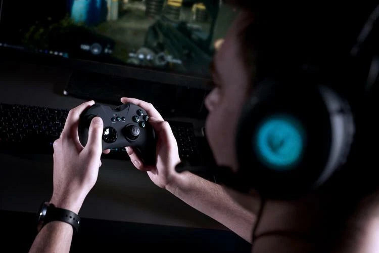 Nacon Wireless Pc Controller Senza Fili Pad Gaming Wireless 6 Pulsanti GC-200WL
