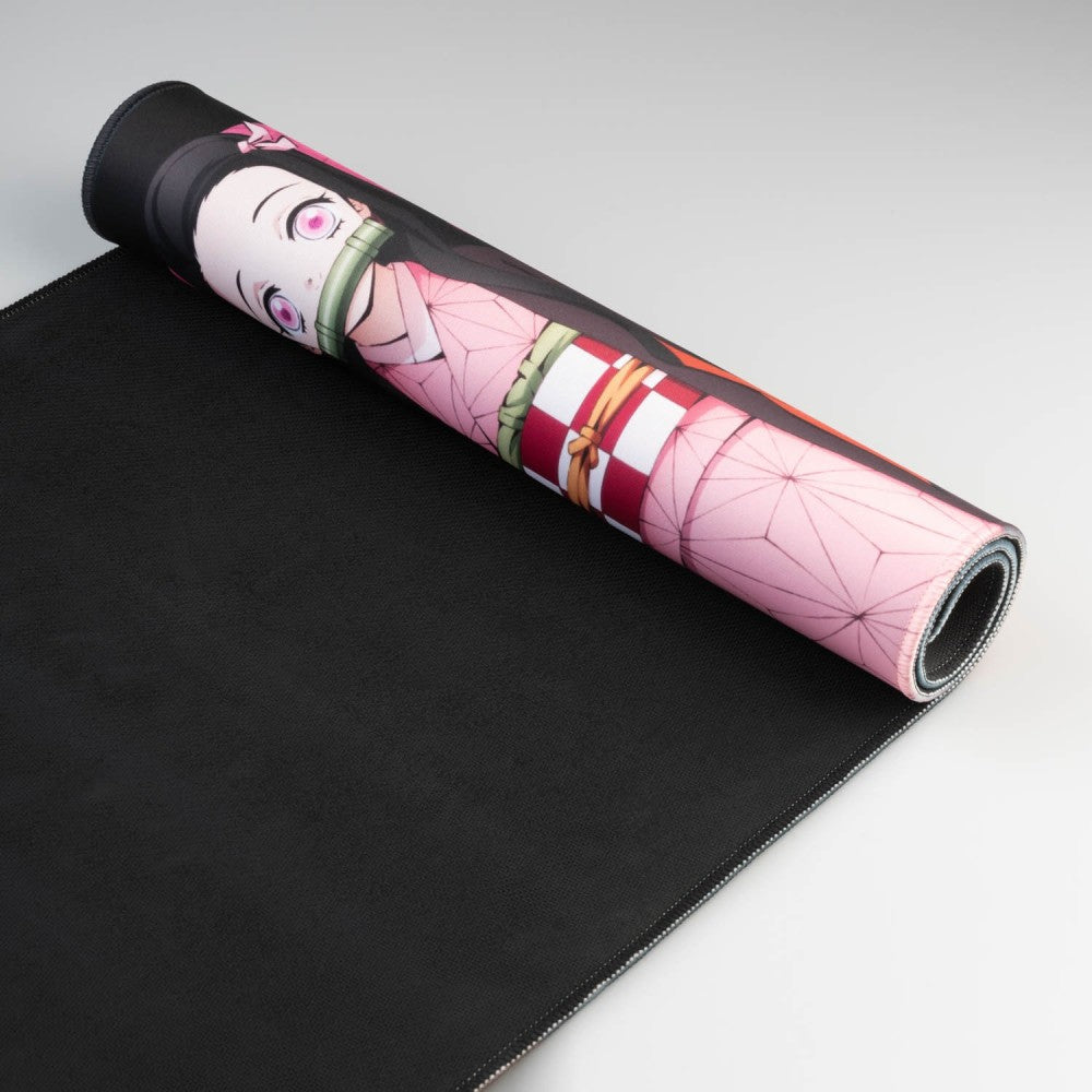 Demon Slayer: Kimetsu No Yaiba - Tappetino per Tastiera e Mouse Pad per Scrivania Gaming PC, Impermeabile e Antiscivolo 80x35 cm | Accessori Anime Manga: Desk Mat Gadget