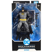 DC MULTIVERSE (BATMAN: THREE JOKERS) BRUCE WAYNE STATUA ACTION FIGURE BUILD 18cm