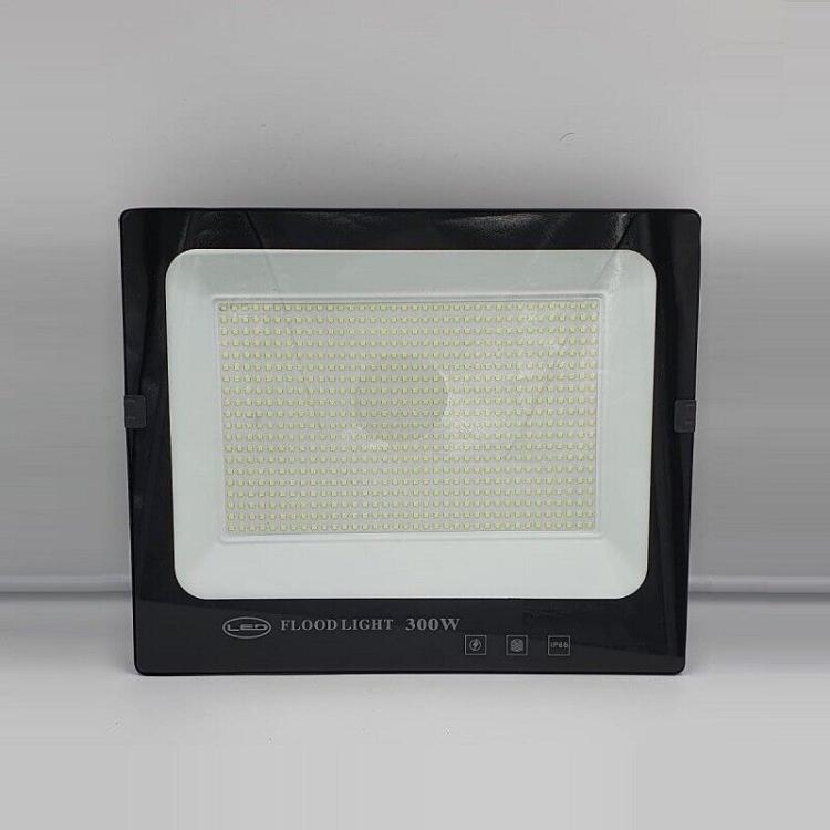 Faro Led Slim 300W Watt Ip66 Smd Multichip Proiettore Luce Bianca Da Esterno