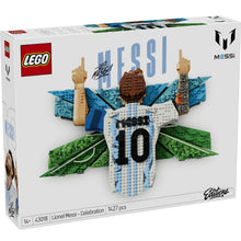 LEGO Editions 43018 (Lionel Messi – Celebrazione) Set Wall Art 1427 pcs Kit Modellismo per Action Figure 3D da Esposizione - Giocattolo Decorazione Cameretta - Regalo per Bambini e Bambine da 10 Anni e Fan Adulti Sport Calcio (World Cup 2026)