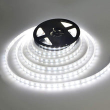 Striscia Led Smd 5050 5 Metri 12V Ip66 Adesiva Bobina Led Flessibile B. Freddo