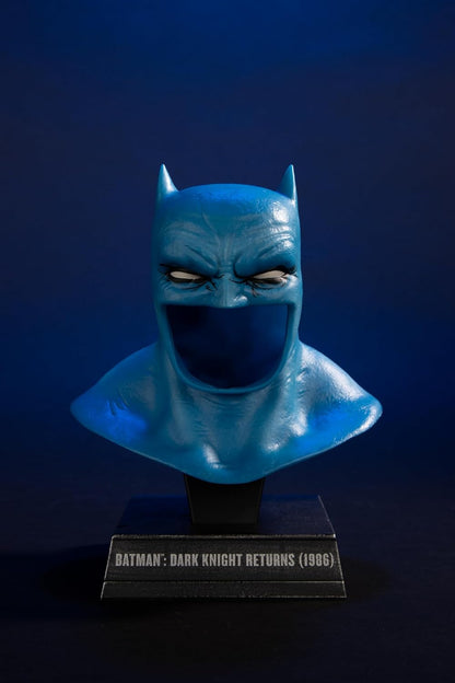McFarlane Toys DC Direct - Batman: The Dark Knight Returns (1986) Cowl Replica 20 cm PVC Figure