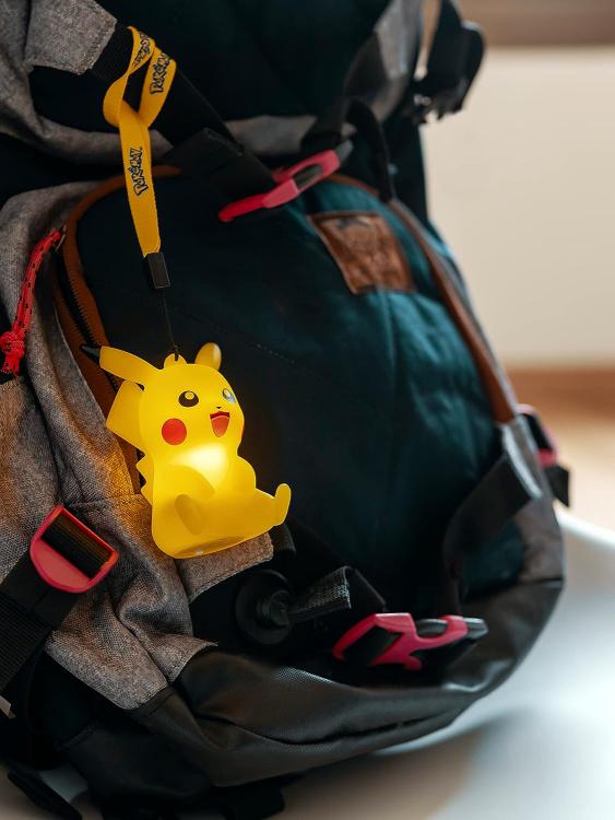 Lampada Ufficiale Pikachu Light Portatile Pokemon Teknofun 9Cm Yellow Zaino