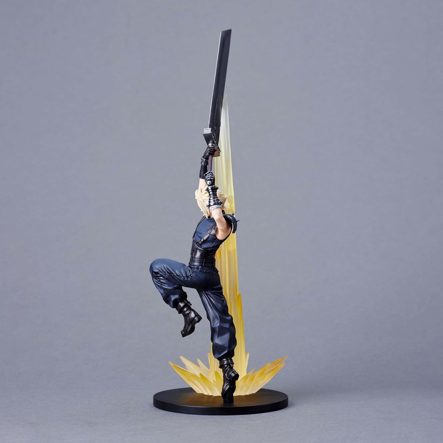 Square Enix Final Fantasy VII Rebirth: Cloud Strife (Limit Break Ascension) Figure PVC 30cm