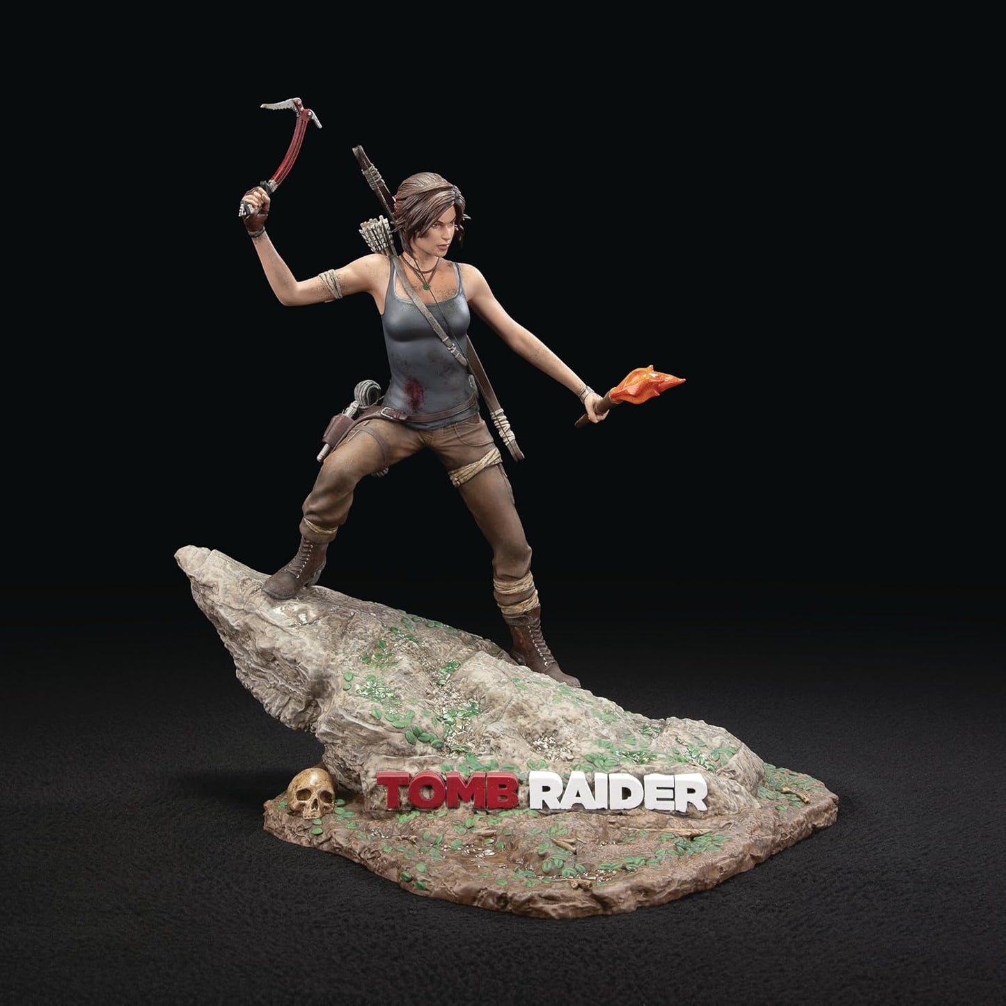 Dark Horse Deluxe: Tomb Raider - Lara Croft (Survivor Era) Statua Figure 28cm
