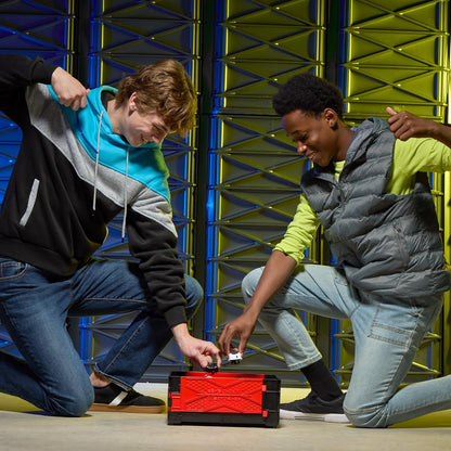 Hasbro - Beyblade X  Beystadium (Clash and Carry) Spring Stadium Arena Portatile