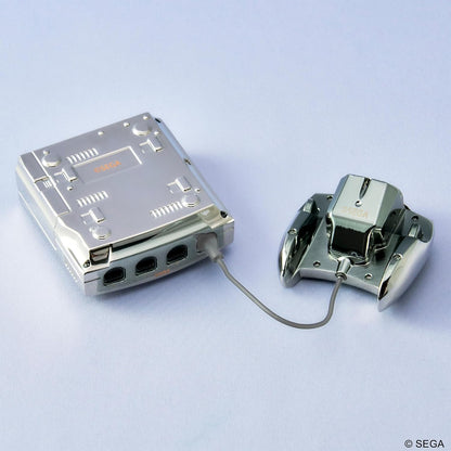 Square Enix Sega: Dreamcast PAL Bright Arts Gallery - Replica Figure in Metallo con Controller 4,2 cm