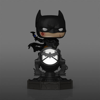 Funko Pop! Heroes: Batman Arkham Knight (614) Batman On The Bat-Signal Deluxe Figure 16cm