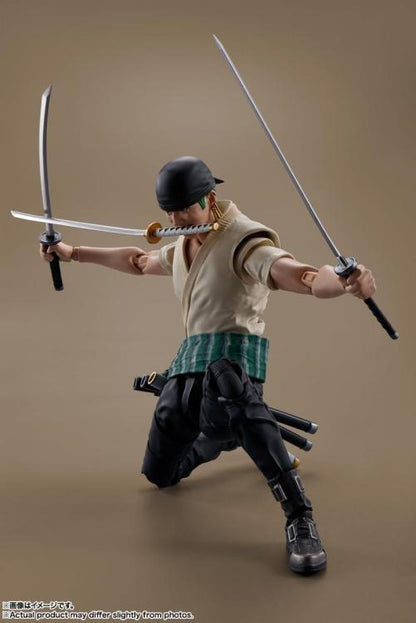 BANDAI SH FIGUARTS: SERIE NETFLIX ONE PIECE (RORONOA ZORO) ACTION FIGURE 15 cm