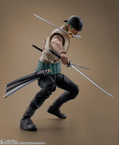 BANDAI SH FIGUARTS: SERIE NETFLIX ONE PIECE (RORONOA ZORO) ACTION FIGURE 15 cm