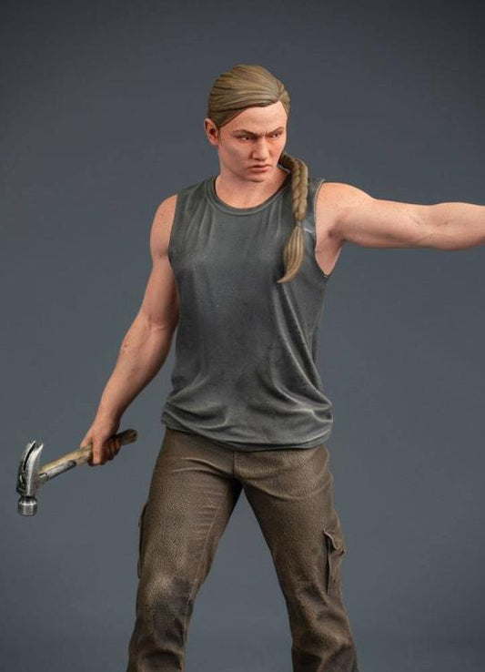 Dark Horse Deluxe: The Last Of Us Ii Abby Con Pistola Statua Action Figure 20cm