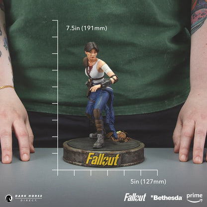 Dark Horse Deluxe: Fallout (Bethesda) Lucy Figure Action Figure Statua 20cm
