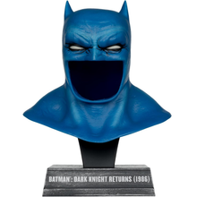 McFarlane Toys DC Direct - Batman: The Dark Knight Returns (1986) Cowl Replica 20 cm PVC Figure
