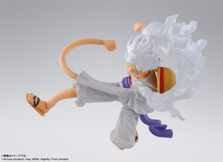 BANDAI SH FIGUARTS ONE PIECE: MONKEY D.LUFFY (GEAR 5) TAMASHI ACTION FIGURE 15CM