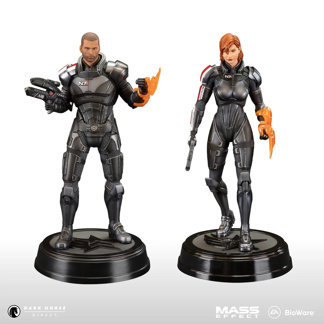 Dark Horse Deluxe: Mass Effect - Commander Jane Shepard Statua Figure 24cm