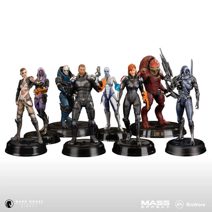 Dark Horse Deluxe: Mass Effect - Commander Jane Shepard Statua Figure 24cm