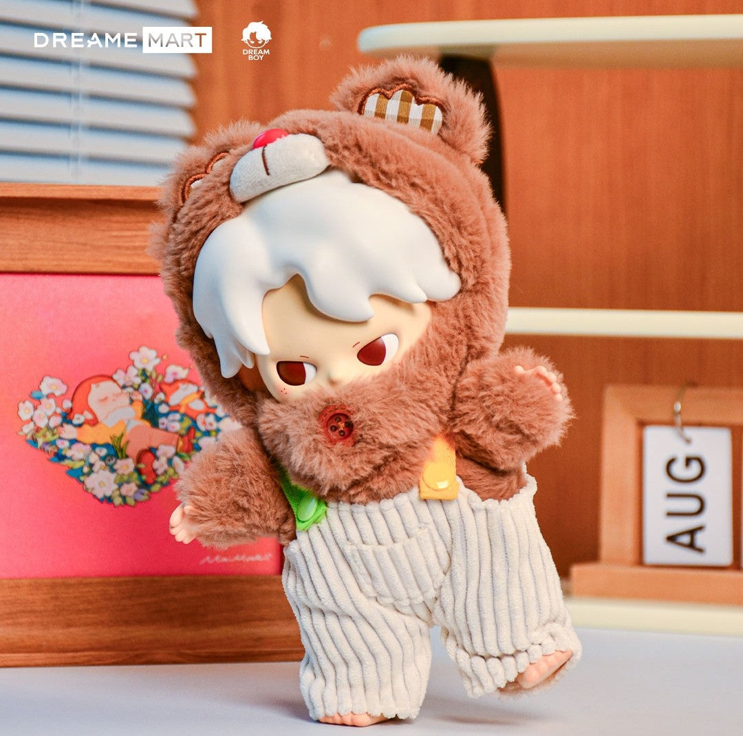 Dream Boy Spring Outing Bear Figure – Bambola 25cm In Peluche E Vinile