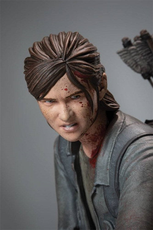 Dark Horse Deluxe: The Last Of Us 2 Ellie Con L'Arco Statua Action Figure 20cm