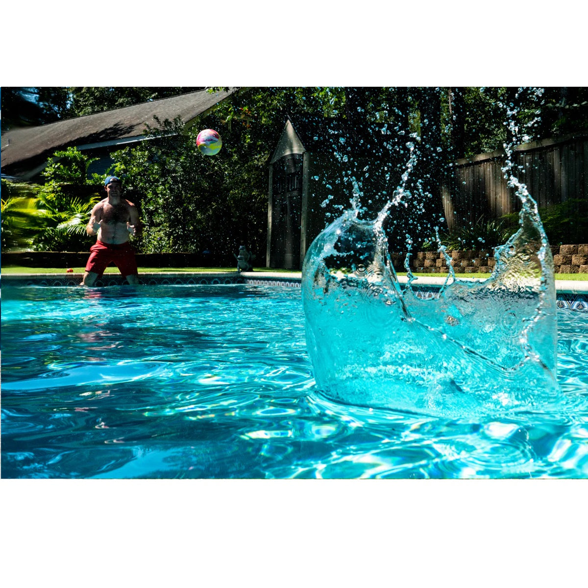 Waboba Palla SOL Skips on Water Bouncing Ball (1pz) Pallina che rimbalza sull’acqua, Cambia Colore al Sole, originale per saltare sull'oceano, lago e piscina – Giocattolo acquatico ad alte prestazioni per un'estate di divertimento senza fine 8cm (Palme)