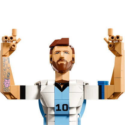 LEGO Editions 43015 (Lionel Messi) Leggenda del Calcio 958 pcs Kit Modellismo con Action Figure 3D da Esposizione - Giocattolo Decorazione Cameretta - Regalo per Bambini e Bambine da 12 Anni e Fan Adulti World Cup 2026