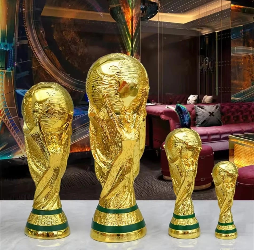 Trofeo Calcio Oro (Coppa del Mondo) 26 cm per Premiazioni Tornei Decorativo in Resina Dorata idea Regalo per Tornei Calcetto o Tifosi Mondiali