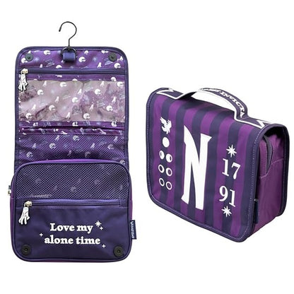 Beauty Case da Viaggio (Mercoledì Wednesday Addams) Collection Borsa Bag Borsellino Donna da Viaggio da Appendere Impermeabile con Scomparti e Gancio | Organizer Trucchi Portatile, Regalo Donna (24 x 20 x 9 cm)