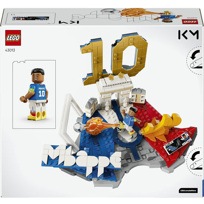LEGO Editions 43013 (Kylian Mbappe) Highlights Leggenda del Calcio - 490 pcs Kit Modellismo con Action Figure 3D da Esposizione - Giocattolo Decorazione Cameretta - Regalo per Bambini e Bambine da 10 Anni e Fan Adulti (World Cup 2026)