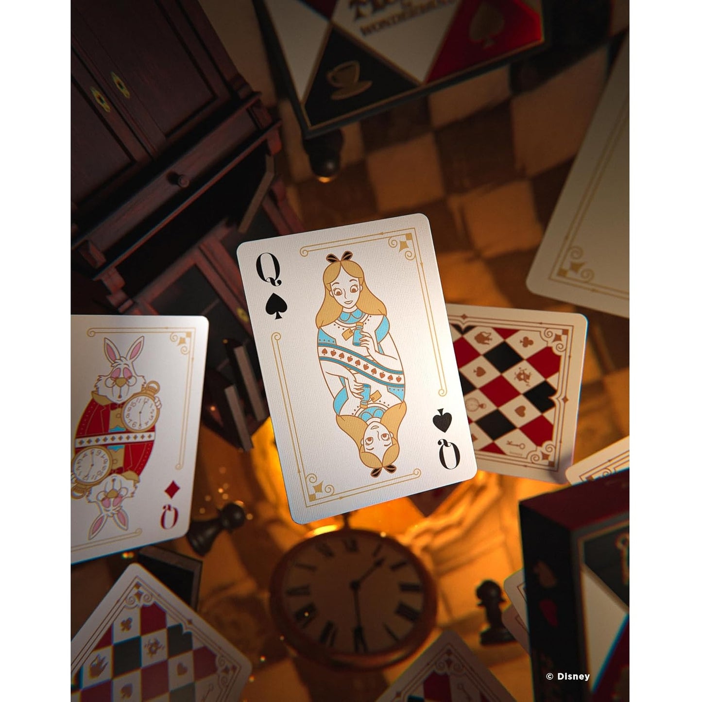 Bicycle - Disney (Alice in Wonderland) - Playing Cards - Mazzo di Carte da Collezione, Poker, Magia e Cardistry basato sul famoso film di Animzione Disney (Alice nel paese delle meraviglie)