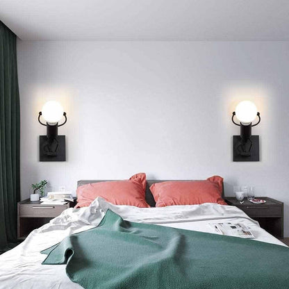 Universo - Applique da Parete Decorativo a Forma di Omino - Lampada da Muro in Metallo con Attacco E27 per Arredo Casa Soggiorno Ingresso (Omino che Salta Nero)