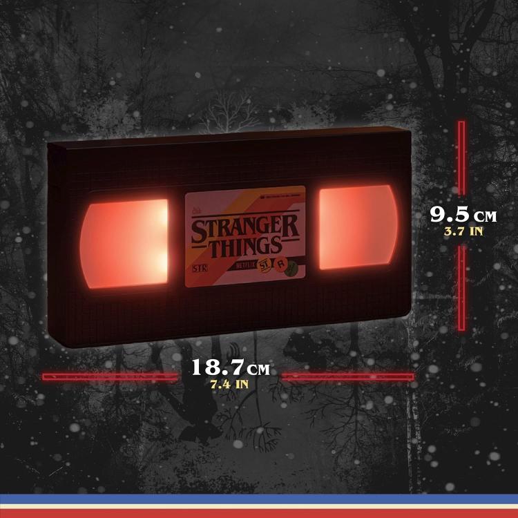 Paladone Stranger Things Vhs Logo Light Lampada Da Tavolo Merchandise Ufficiale