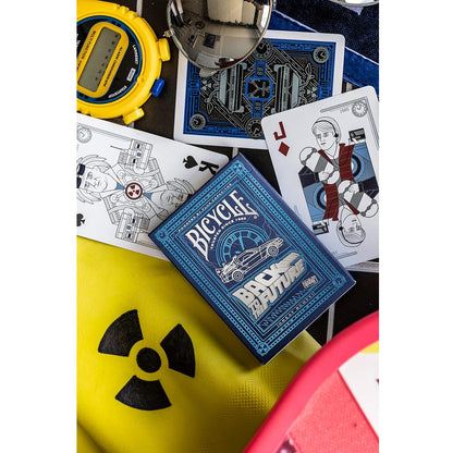 Bicycle - Back to The Future - Playing Cards - Mazzo di Carte da Collezione, Poker, Magia e Cardistry basato sul famoso film Ritorno al Futuro