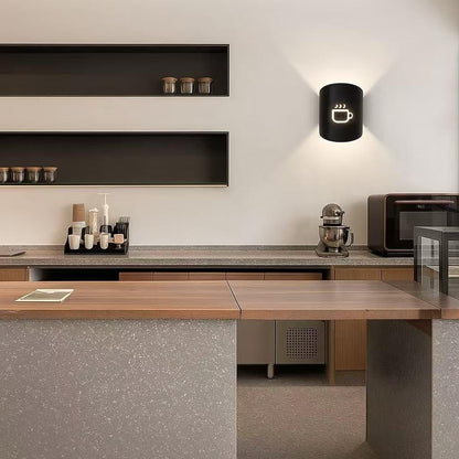 Universo - Applique da Parete Decorativo a Forma di (Tazza Caffè) - Lampada da Muro in Metallo con Attacco E27 per Arredo Casa, Cucina, Bar, Ristorante, Caffetteria, B&B - Nero