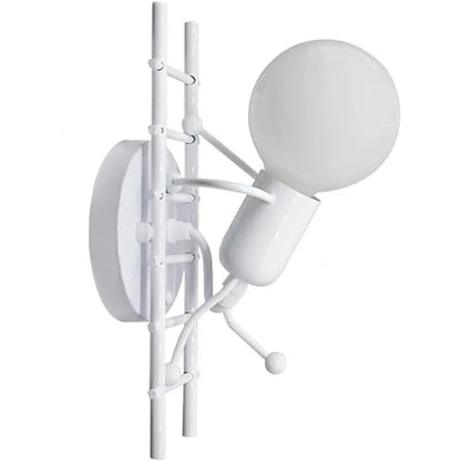 Universo - Applique da Parete Decorativo a Forma di Omino - Lampada da Muro in Metallo con Attacco E27 per Arredo Casa Soggiorno Ingresso (Omino sulla Scala Bianco)
