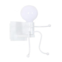 Universo - Applique da Parete Decorativo a Forma di Omino - Lampada da Muro in Metallo con Attacco E27 per Arredo Casa Soggiorno Ingresso (Omino Seduto Bianco)