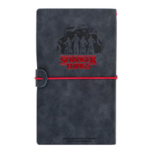 Taccuino Stranger Things "Welcome to Hawins" Diario Personale Viaggio 2 Quaderni Sostituibili: Bullet Journal Puntinato e a Righe 160 pag