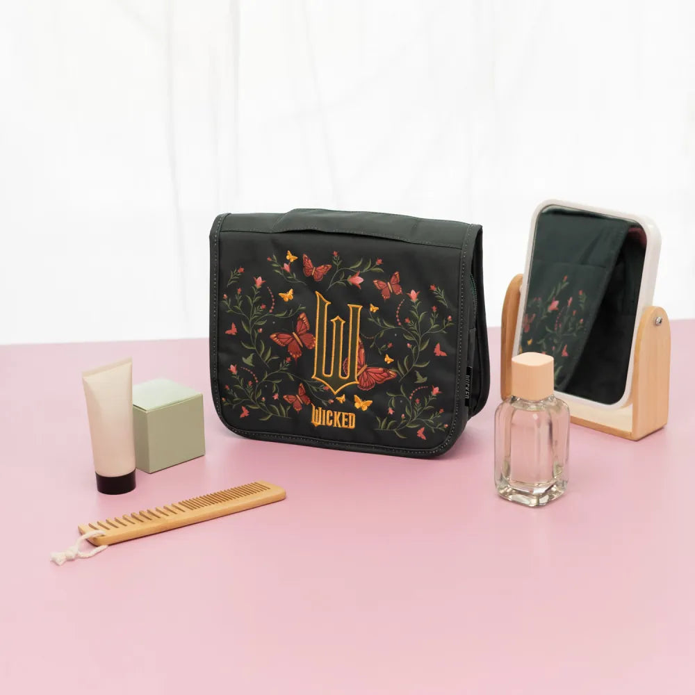 Beauty Case da Viaggio (Wicked) Collection Borsa Bag Borsellino Donna da Viaggio da Appendere Impermeabile con Scomparti e Gancio | Organizer Trousse Trucchi Portatile, Regalo Donna (24 x 20 x 9 cm)